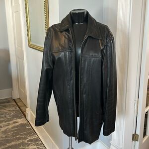 Wilson’s Leather, men’s jacket, size M, black, very supple, GUC, zip liner